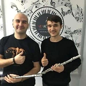 Deniz Müzik Merkezi: Piyano Kursu, Gitar Kursu, Keman Kursu, Bağlama Kursu